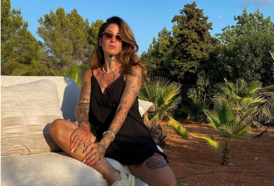 Interview Camille Farrugia (@holycamille)